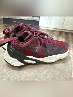 Adidas Exhibit A basketball shoes Maroon and Black Mesh Basketball Shoes